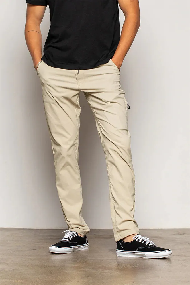 686 Men's Everywhere Featherlight Chino Pant - Slim Fit 2023