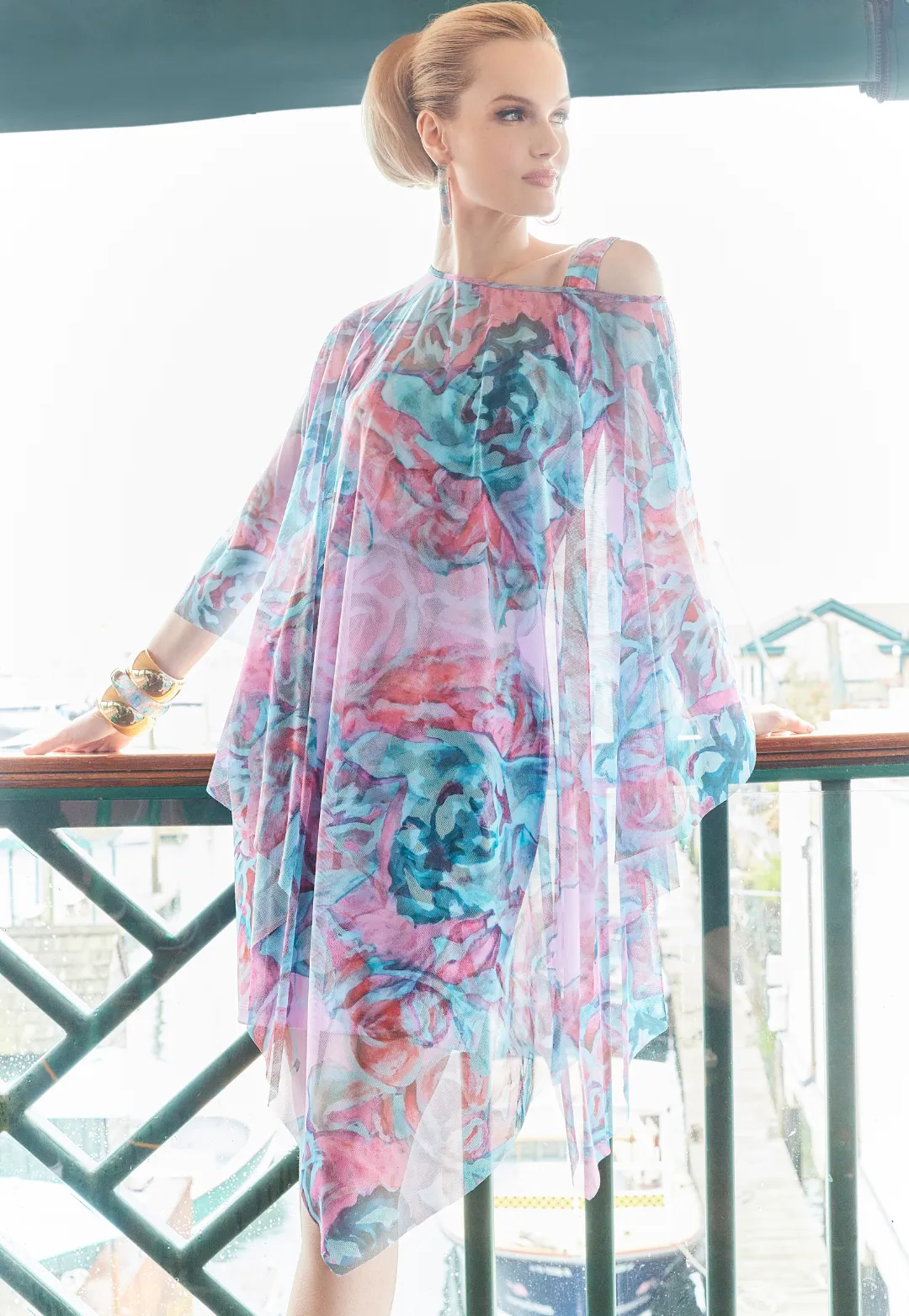 Artemisia Sheer Poncho in Daiquiri