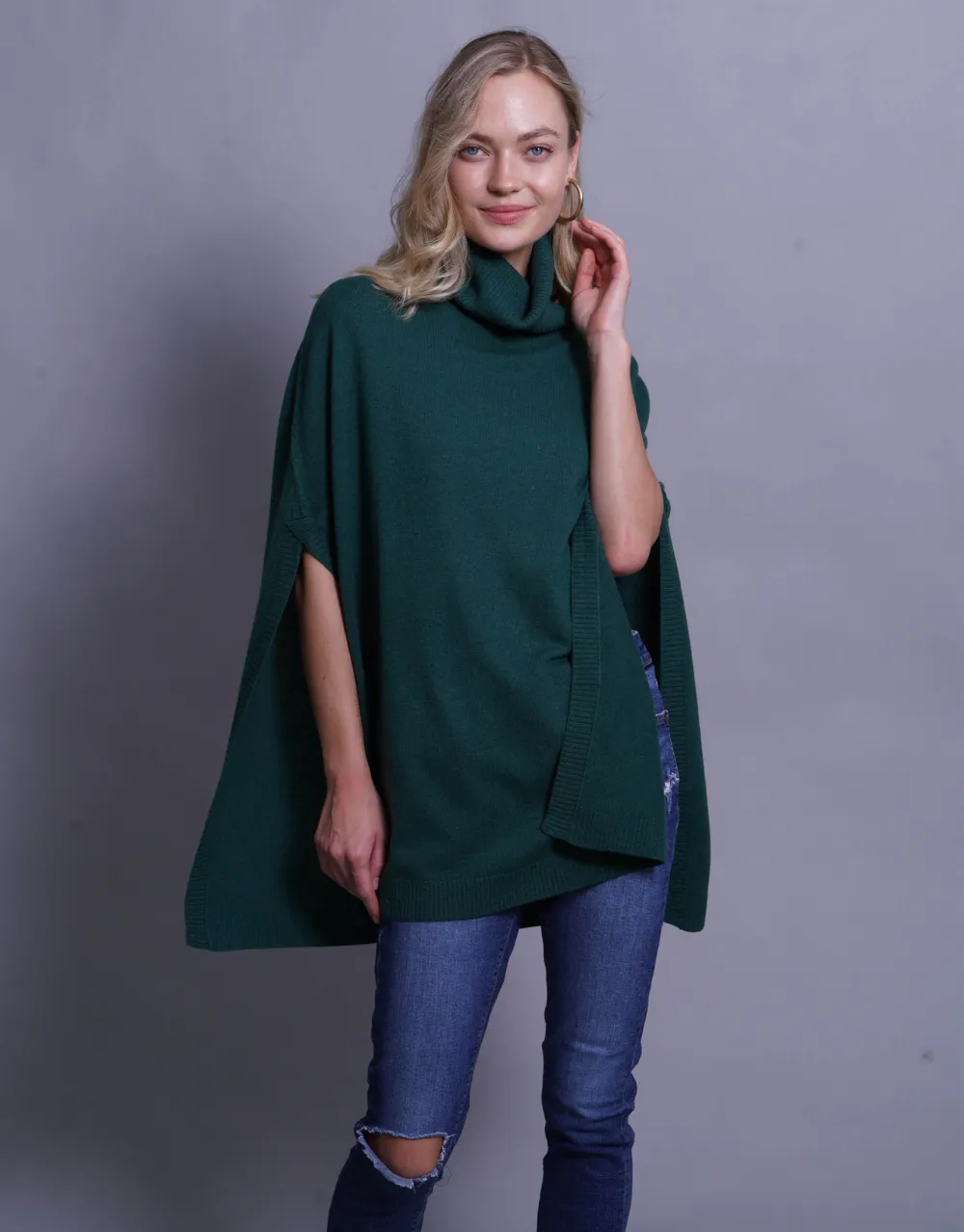 Mary Poncho in Bottle Green